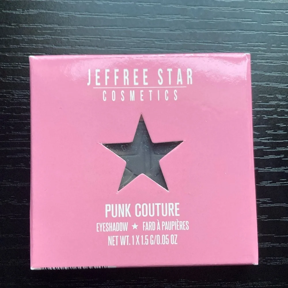 Jeffree Star Star Ranch Eyeshadow Palette Out of stock‎ Gift with Purchase